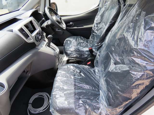 当社新車キャンピングカー☆FOCS☆輸入新車トレーラー、バンコン、Bus Conversion、キャブコン、軽キャンパー等、豊富な在庫からお客様にピッタリの車輌をご紹介します。お気軽に0584-62-1155まで！