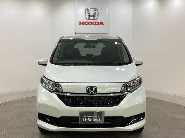 Honda認定中古車 U-Selectは3つの安心をお約束します。　1　Hondaのプロが整備した安心。 2　第三者機関がチェックした安心。　3　購入後もHondaが保証する安心。