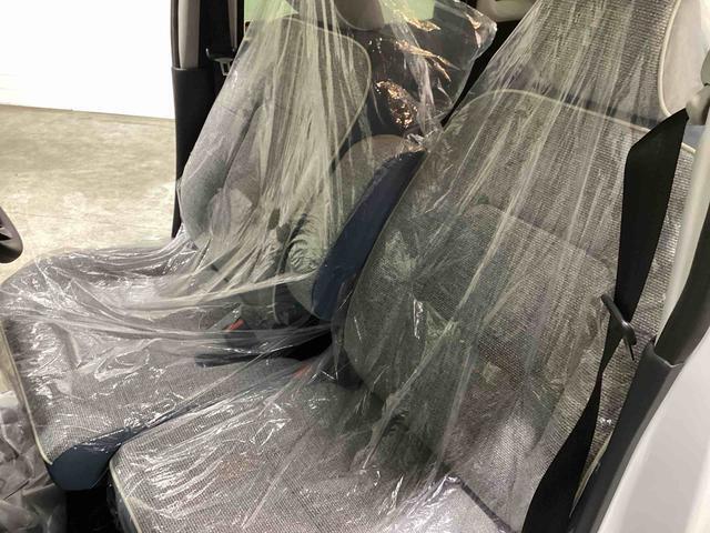運転席・助手席全体像です