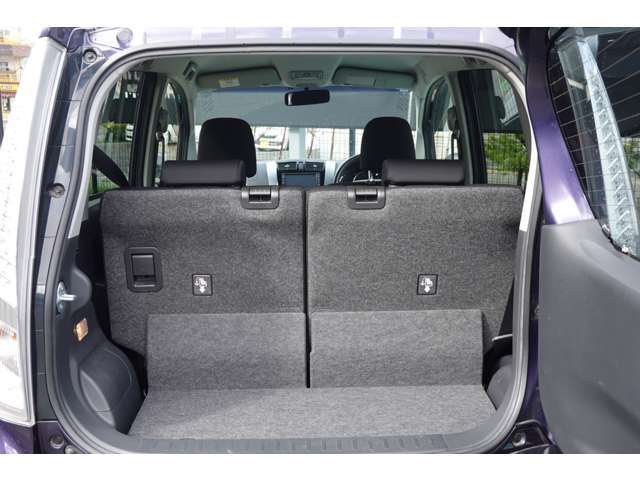 広いカーゴルームは大きな荷物の収納も可能！