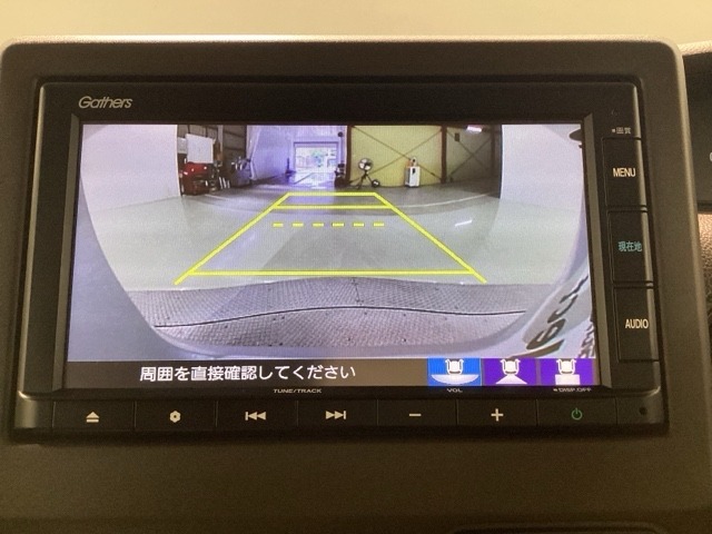 純正メモリーナビとバックカメラ付☆bluetoothオーディオでドライブも好きな音楽を聴いて楽しめます。TV視聴も可能です☆