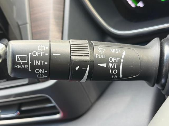 お車に合わせて無料保証以外にも、保証範囲、期間、距離を拡充させた有料保証もご用意しております！中古車の購入が初めてで不安・・・というお客様もご安心ください！