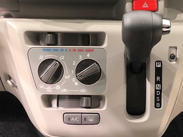 快適装備のオートエアコン♪　温度設定をすれば、自動で車内の温度管理をしてくれる優れ物です彡