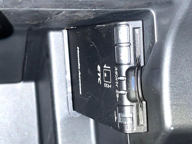 【ETC】高速道路の料金所をストレスなく通過！話題のスポットやサービスエリアに多い「スマートIC」利用時は必須のアイテムです。当店でセットアップを実施、ご納車当日からすぐにご利用いただけます！