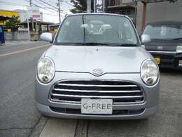 正面からの画像です。ヘッドライト、グリル、割れなどはありません。ボンネットもキレイです。　　　愛知　大治　格安　軽四　軽自動車　安い　中古車　ジーフリー　G-FREE