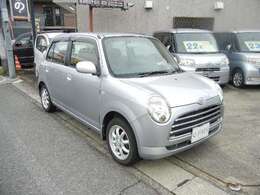 年式相応ですが、多小の小傷程度ですので、十分このままでいけると思います！どうしても気になるところ等ありましたら、低価格にてお直しいたしますので、何なりとお申し付けください。