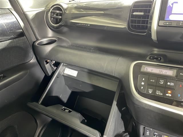 【　オートエアコン　】車内温度を感知して自動で温度調整をしてくれるのでいつでも快適な車内空間を創り上げます！