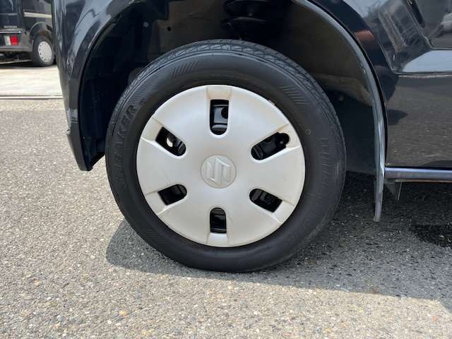 タイヤは4本新品に交換致します！！