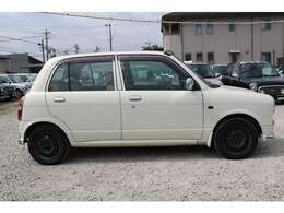 ☆男性も女性も様になるデザインです！一目見ただけで、この魅惑的なボディーが存在感を放っていることが分かって頂けると思います。