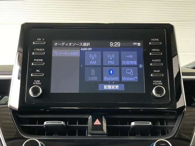 ディスプレイオーディオを装備。スマホと車をつなぐことで、これまでのナビに加えていろんなサービスが楽しめます。