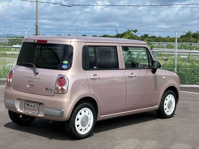 通勤、通学、送迎！セカンドカーとしてもいいラパン！小回りがきくので狭い道や駐車場でもラクに運転できます☆