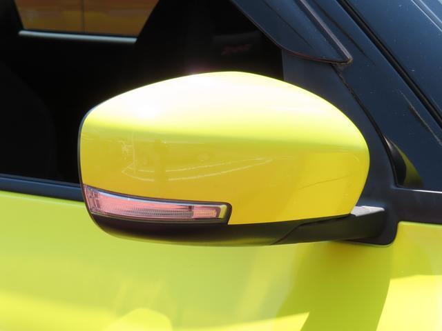 【サイドターンランプ付ドアミラー】おしゃれな車の必須装備！ドアミラーにウインカーが付いているので視認性もアップ！！