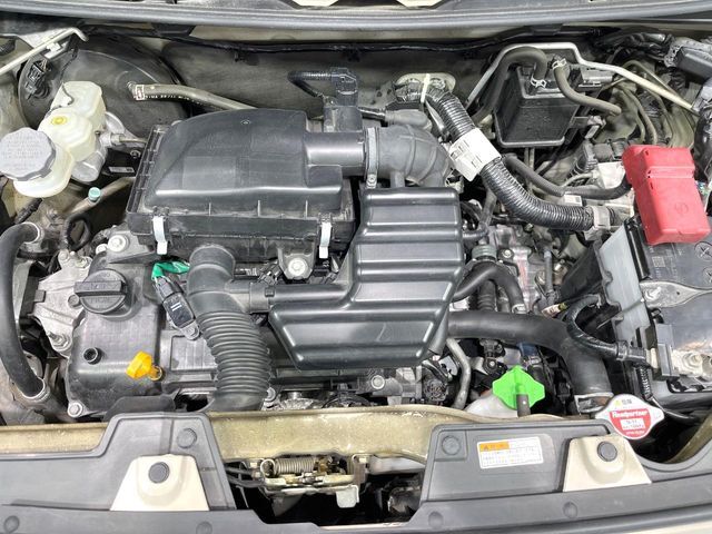 親切・丁寧な専門メカニックスタッフが応対！・車検・点検整備・事故等の修理などアフターサービスも安心。お車のカスタマイズもネクステージのサービススタッフまでご相談ください！