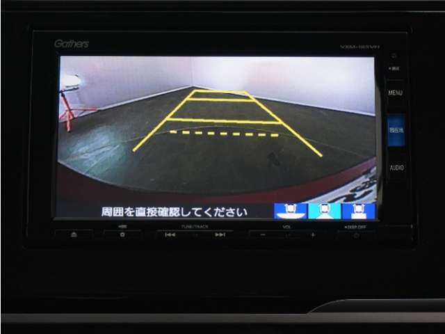 ◆バックカメラ◆リバースにするだけで映ります、後方の安全確認や、狭い駐車場での車庫入れ、雨の日や夜間など視界の悪い時に便利です！安全にバックする為には欠かせない装備です。