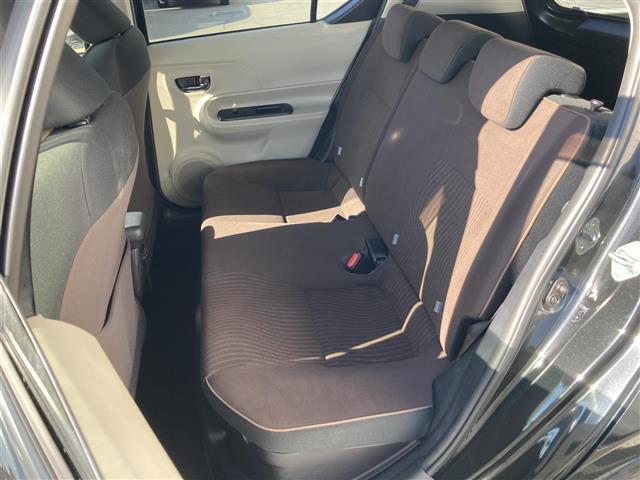 【　セカンドシート　】2列目も広々お乗りいただけます♪