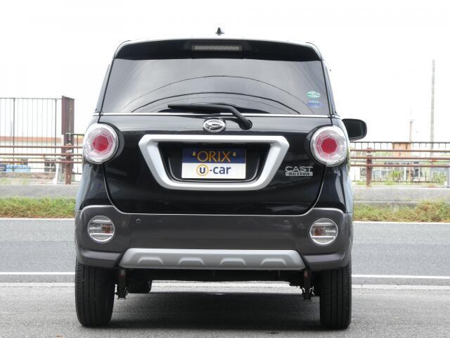 ワイパー付きで雨の日の視界も良好です♪