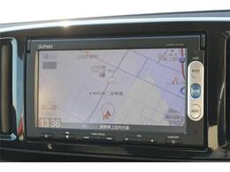 今や必需品のナビ付いています！安心してドライブ出来ますね！