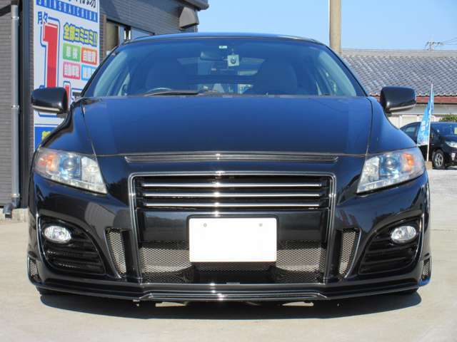 お車の状態について、お客様に分かりやすい説明を心掛けています。