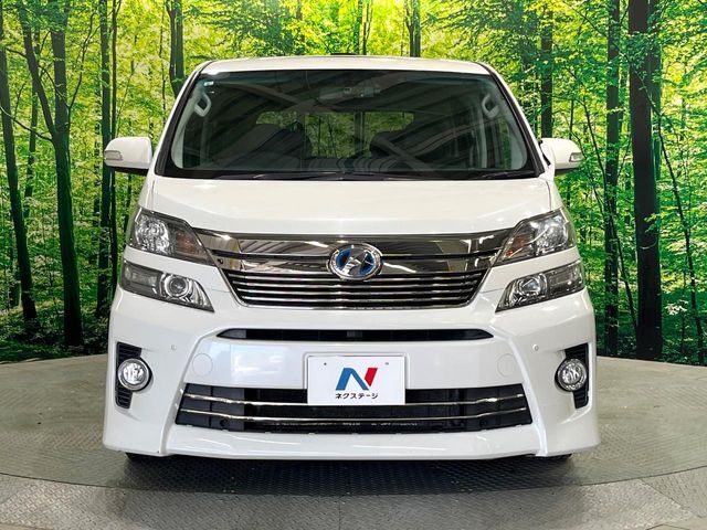 大好評のボディコーティング「弾スプラッシュコート」もご納車までに施工可能。通常のガラスコートと異なる、耐久年数6年の無機質ガラスコーティングが、ボディをキレイな状態に保ってくれます。