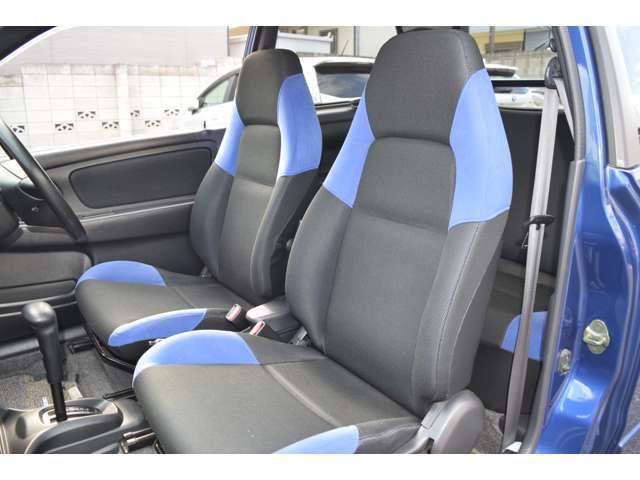 ◆運転席・助手席ともに大きなヘタリ等無くコンデション良好です◆