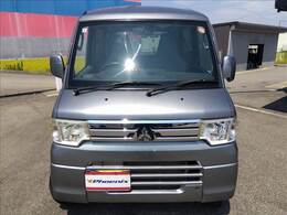 フェニックスではオンライン商談に取り組んでいます！お手持ちのスマホ、パソコンでZOOMアプリをインストールするだけで車輌がお家で見れて商談出来ます！詳しくはスタッフまで。