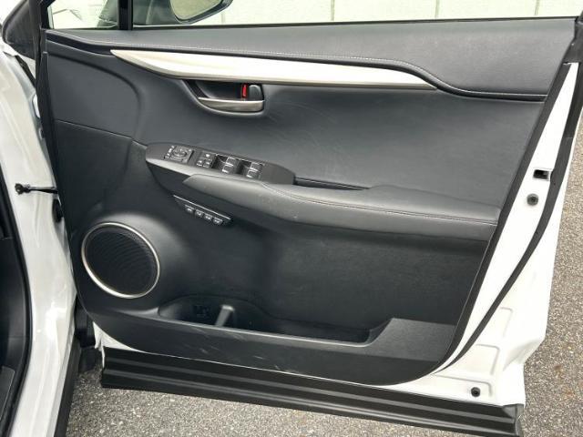 WECARS（ウィーカーズ）は全国250店舗展開！作業の都合上、車両をご覧頂けない場合がございます。来店前にお問合せ下さい