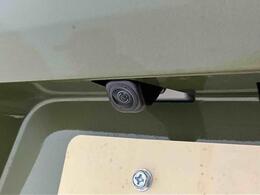 当店はメーカー直営のダイハツ正規ディーラーです。厳選された中古車をきっちりと整備してお納めいたしますので、安心のカーライフをご堪能いただけます☆