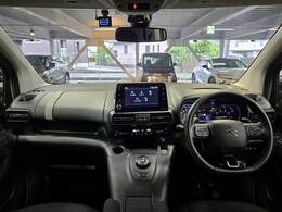 アイポイントが高く見晴らしの良い運転席です！
