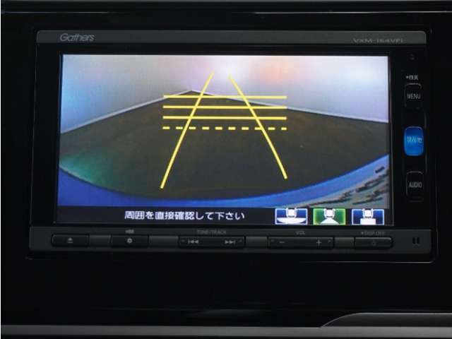 ◆バックカメラ◆リバースにするだけで映ります、後方の安全確認や、狭い駐車場での車庫入れ、雨の日や夜間など視界の悪い時に便利です！安全にバックする為には欠かせない装備です。