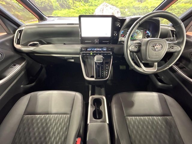 グループ総在庫数約30，000台！！全国の系列店からメーカー・車種問わずご紹介出来るので、あなたにピッタリのお車が見つかるはずです♪まずはお問い合わせ下さい☆