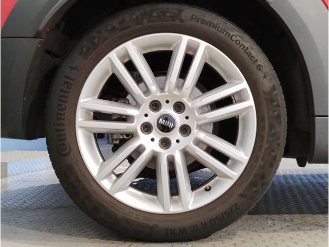 ☆お洒落は足元から☆洗練されたデザインのアルミホイール☆フリーダイヤル：0078-6002-210897迄】お問合せ下さいませ！