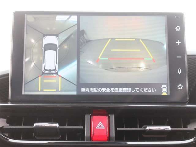 パノラミックビューモニター付きです。車両を上から見たような映像をモニター画面に表示。運転席からの目視では見にくい、車両周辺の状況をリアルタイムでしっかり確認できます。