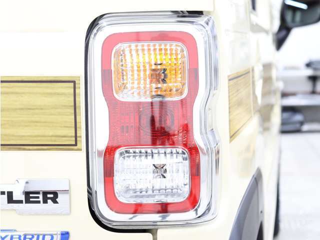 ポジションランプ等もLEDにカスタマイズ可能で御座いいます。お気軽にご相談ください。
