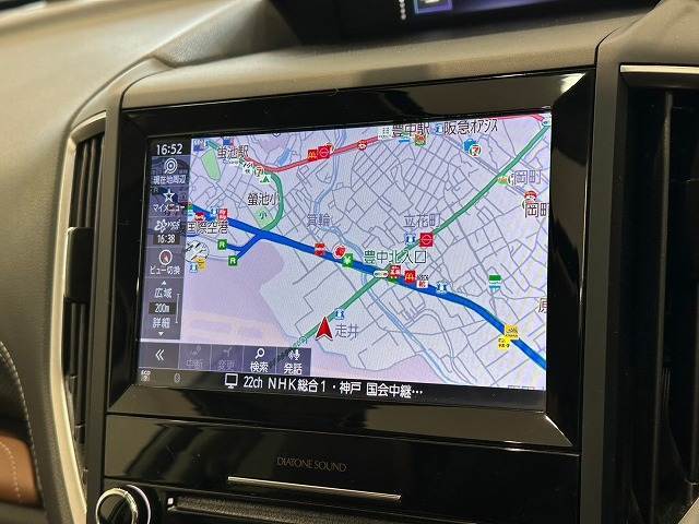 純正9インチナビ。フルセグ、ブルートゥースお楽しみいただけます。
