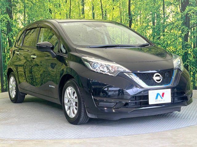 大好評のボディコーティング「弾スプラッシュコート」もご納車までに施工可能。通常のガラスコートと異なる、耐久年数6年の無機質ガラスコーティングが、ボディをキレイな状態に保ってくれます。