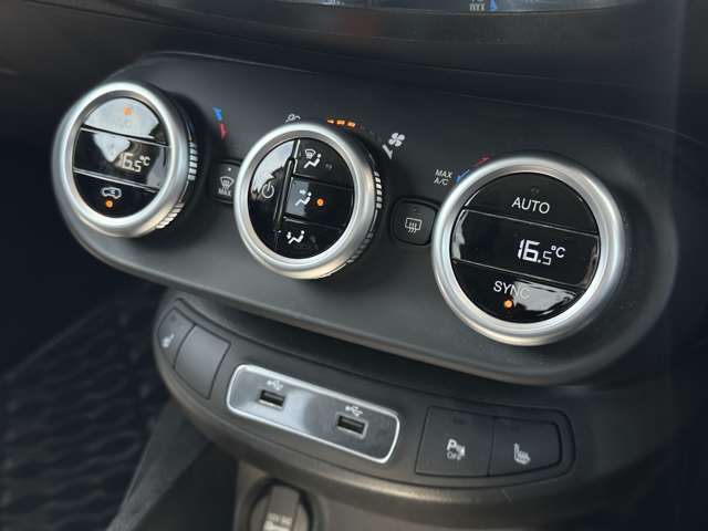 ぜひ厳選したドイツプレミアムブランドのお車を、見て・触って・比べてください！
