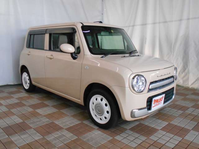 ☆　★　☆　★　　　納　得　の　内　外　装　仕　上　げ　済　み　車　　　☆　★　☆　★トラストでは外装の修理はもちろん、内装汚れやシートシミの除去、フロアマットの洗浄等行ってから販売しております！