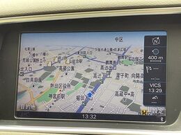 ●純正ナビ:一体感のあるナビは、高級感ある車内を演出してくれます。Bluetooth再生などオーディオ機能も充実しておりますので、運転もより楽しめます♪