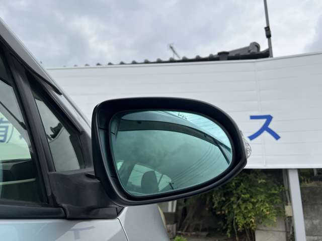 雨の時でも見やすいミラーです＾＾