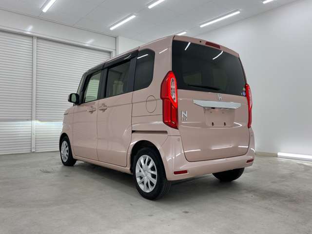 お車でお越しの際は、南側から店舗駐車場にお入りいただけます♪
