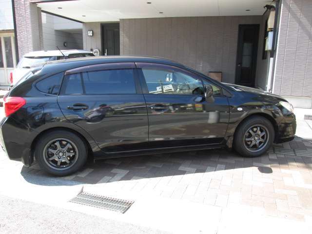 黒のインプレッサスポーツ入庫しました。通勤にレジャーにいかがでしょうか。全国納車承ります。是非お問い合わせください♪