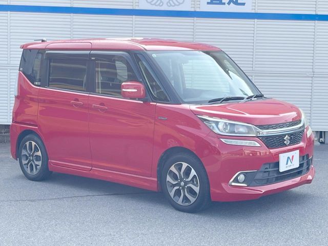 高透明度のガラス皮膜で撥水はもちろん、上質なツヤ・光沢を実現。紫外線や酸性雨から大切な愛車を保護し、色あせ・劣化を防止。「弾スプラッシュコート」、「弾プリミッサコート」からお選びいただけます。