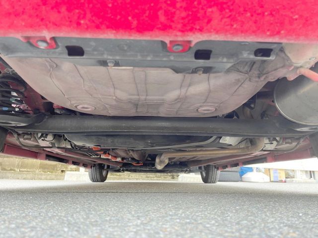 下回りがきれいなうちに、防錆加工の施工がオススメ。降雪地域はもちろん、沿岸部にお住いの方や、趣味でマリン・ウィンタースポーツをされる方に大変好評いただいております。