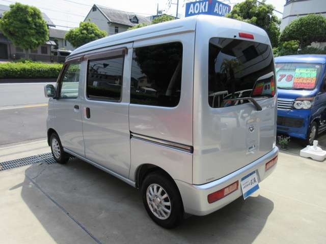 各種、新車、中古車販売はもちろん車検、点検、板金塗装、任意保険カーナビ取り付けからドレスアップまでお車のことならなんでもおまかせください！