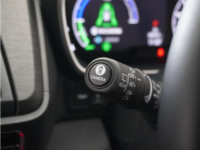 ◆全周囲カメラシステム◆運転席から見えにくい後方などをナビ画面で確認でき運転を支援するシステムです！