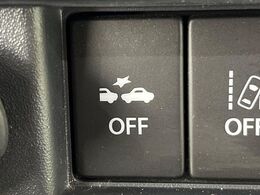 【スズキ　セーフティサポート】走行中に前方の車両等を認識し、衝突しそうな時は警報とブレーキで衝突回避と被害軽減をアシスト。より安全にドライブをお楽しみいただけます。