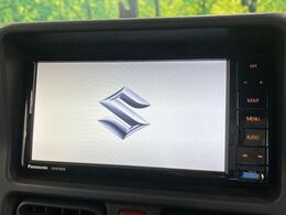 【純正ナビ】人気の純正ナビを装備。オーディオ機能も充実しており、Bluetooth接続すればお持ちのスマホやMP3プレイヤーの音楽を再生可能！毎日の運転がさらに楽しくなります！！