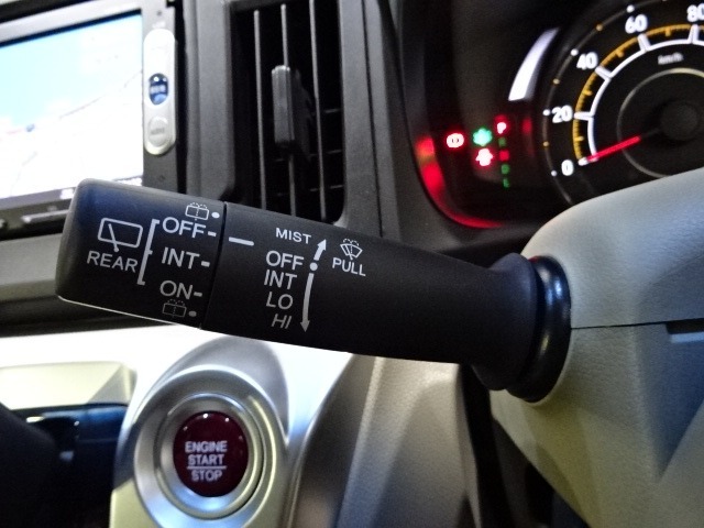 ワイパー系の操作部です。