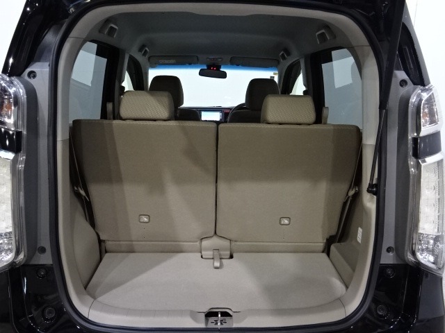 軽でも荷室容量はお任せください。