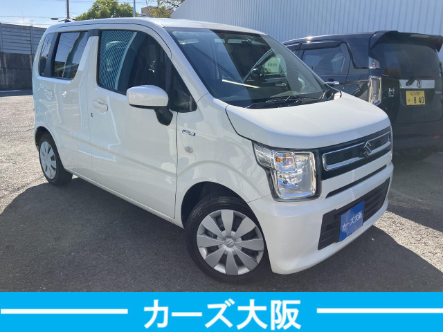 気になる方には、各キズ1箇所につき30000円で綺麗に板金塗装をしてからのお渡しも可能です。ルーフ・サイドステップは1箇所50000円になります。